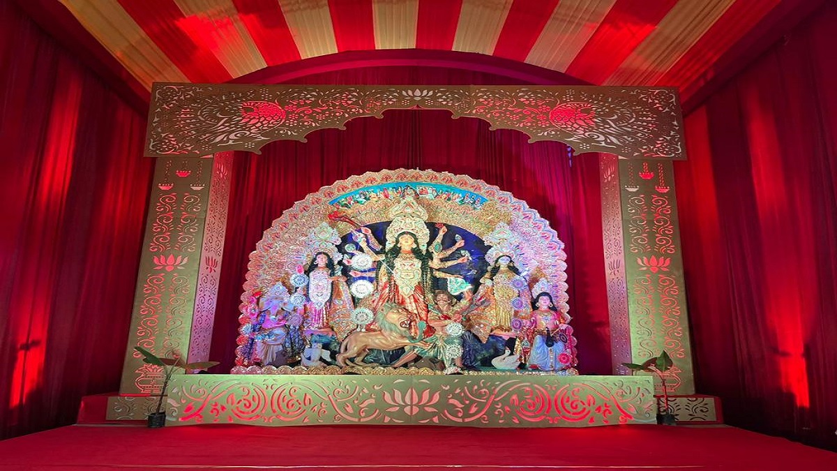 Durga Puja 2022: People come together to celebrate festivities at Noida's residential society