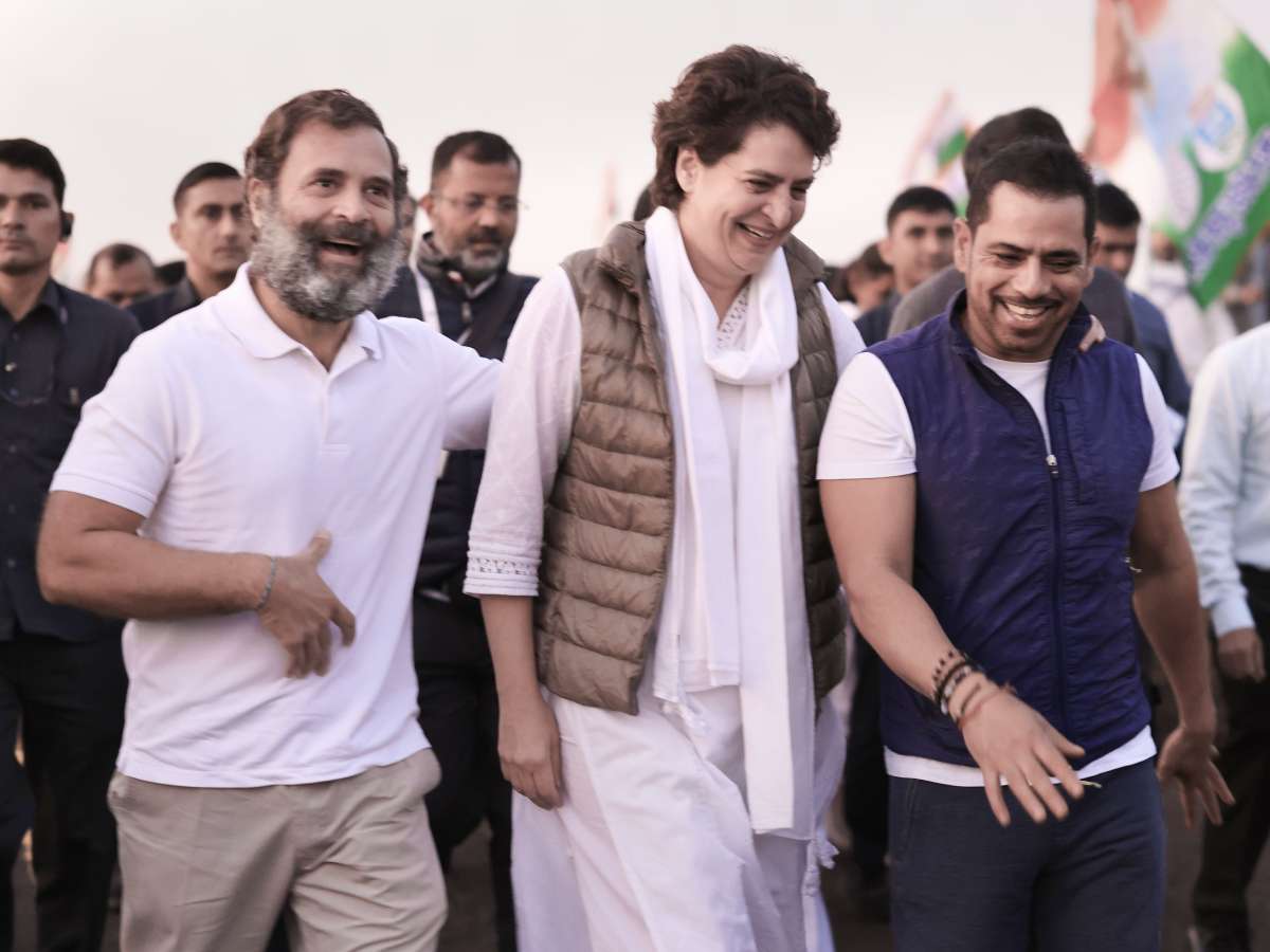 Priyanka Gandhi should also contest elections and not just campaign for ...
