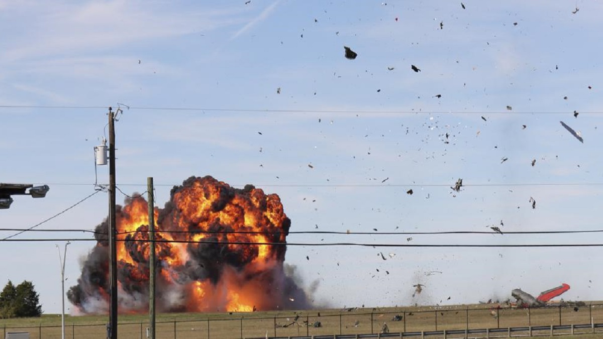 US: 6 feared dead as two aircrafts collide mid-air at Veterans Day show in Dallas | WATCH