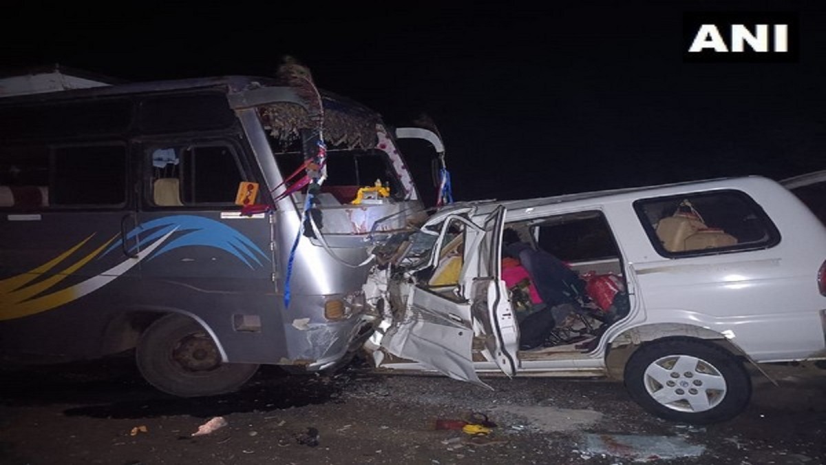 madhya-pradesh-11-including-two-children-dead-as-suv-rams-into-bus-in-betul