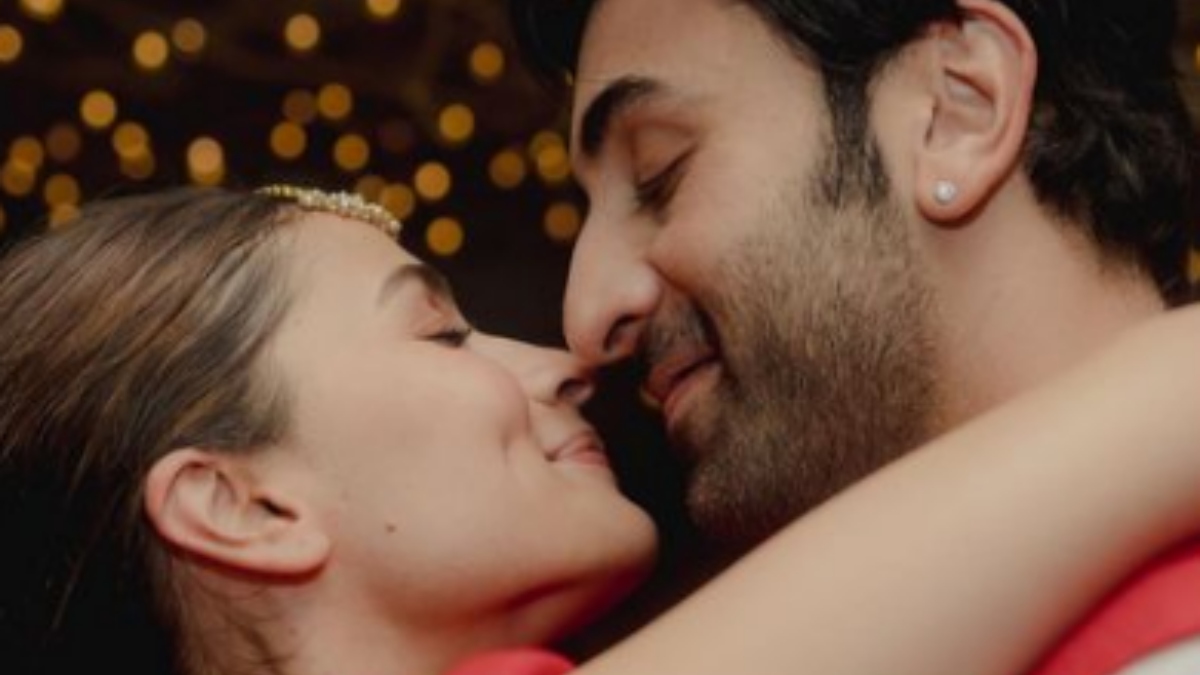 Alia Bhatt and Ranbir Kapoor finally reveal their daughter’s name; couple shares first photo