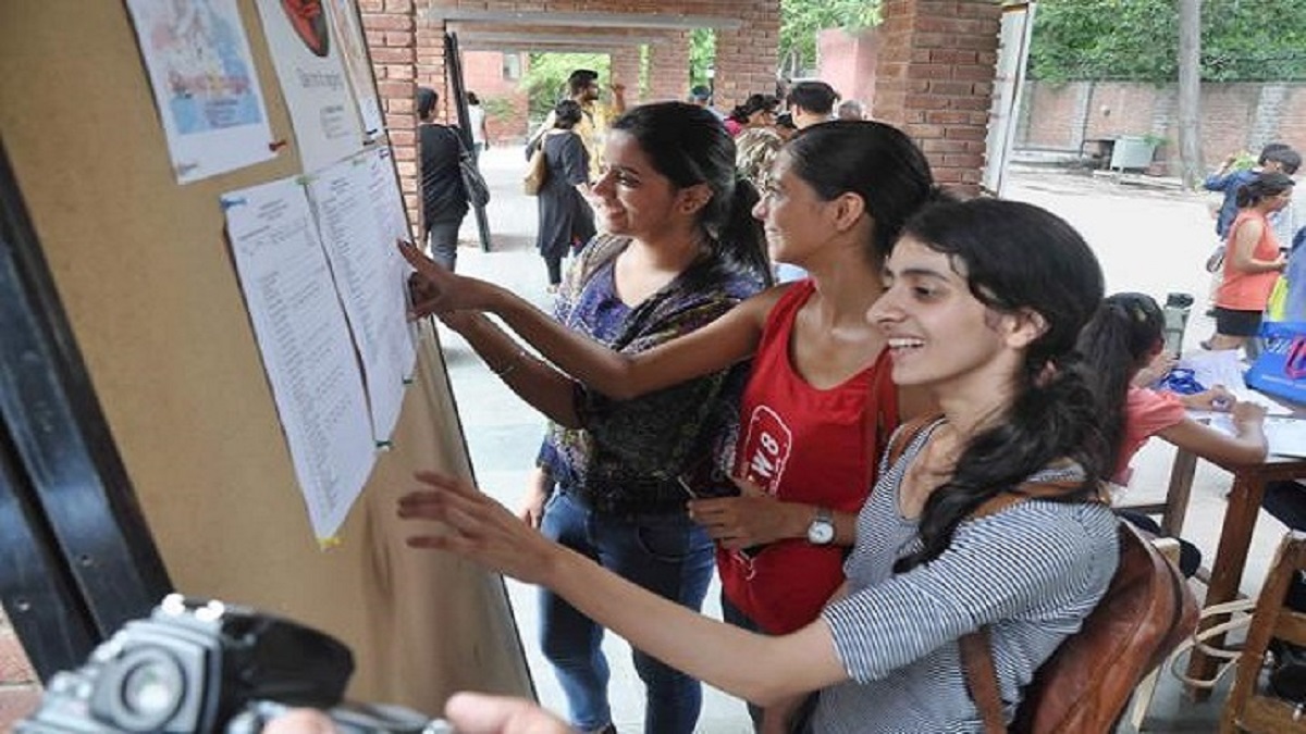 DU commences mid-entry applications after declaration of Phase -3 vacant seats