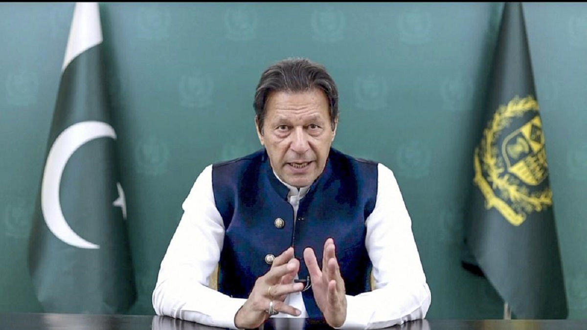 pakistan-imran-khan-lambasts-political-opponents-accusing-them-of-conspiracy-against-his-party-and-army