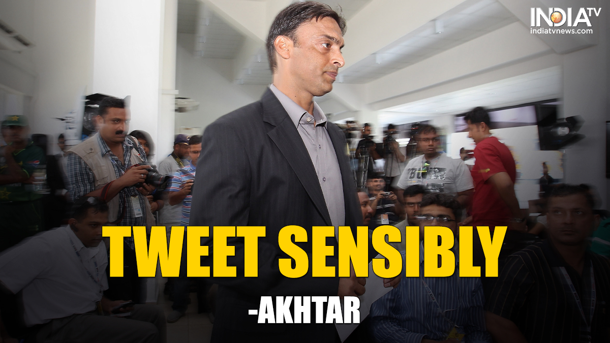 Shoaib Akhtar slams Indian fast bowler on Twitter, schools him on how to be 'SENSIBLE'