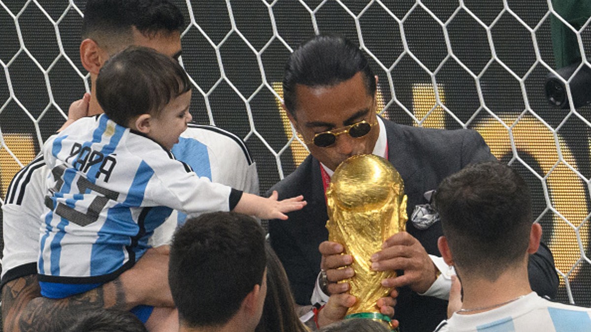 Argentina World Cup Win: FIFA to investigate Salt Bae's pitch access with WC trophy; banned from US Open