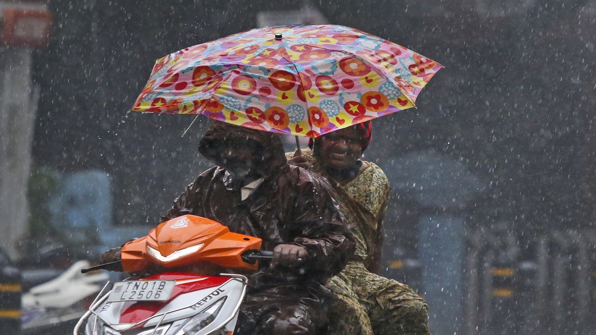 Cyclone Mandous landfall triggers heavy rainfall in Tamil Nadu; several flights cancelled, NDRF on standby