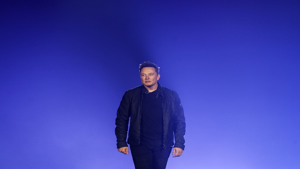 Twitter vs Apple issue resolved, tweets Elon Musk as he meets Tim Cook at iPhone headquarters