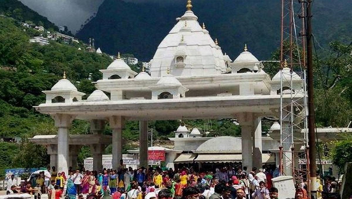 Mata Vaishno Devi shrine witnesses huge rush of devotees ahead of ...