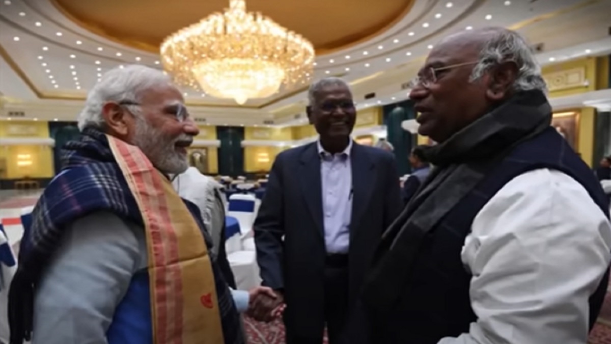 PM Modi Chemistry With Opposition Leaders Video All Party Meet G20 ...