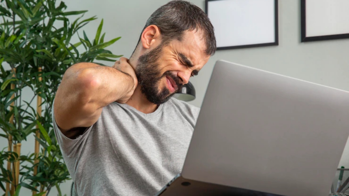 Is desk job giving you severe neck pain? Try these tips and say goodbye to the pain