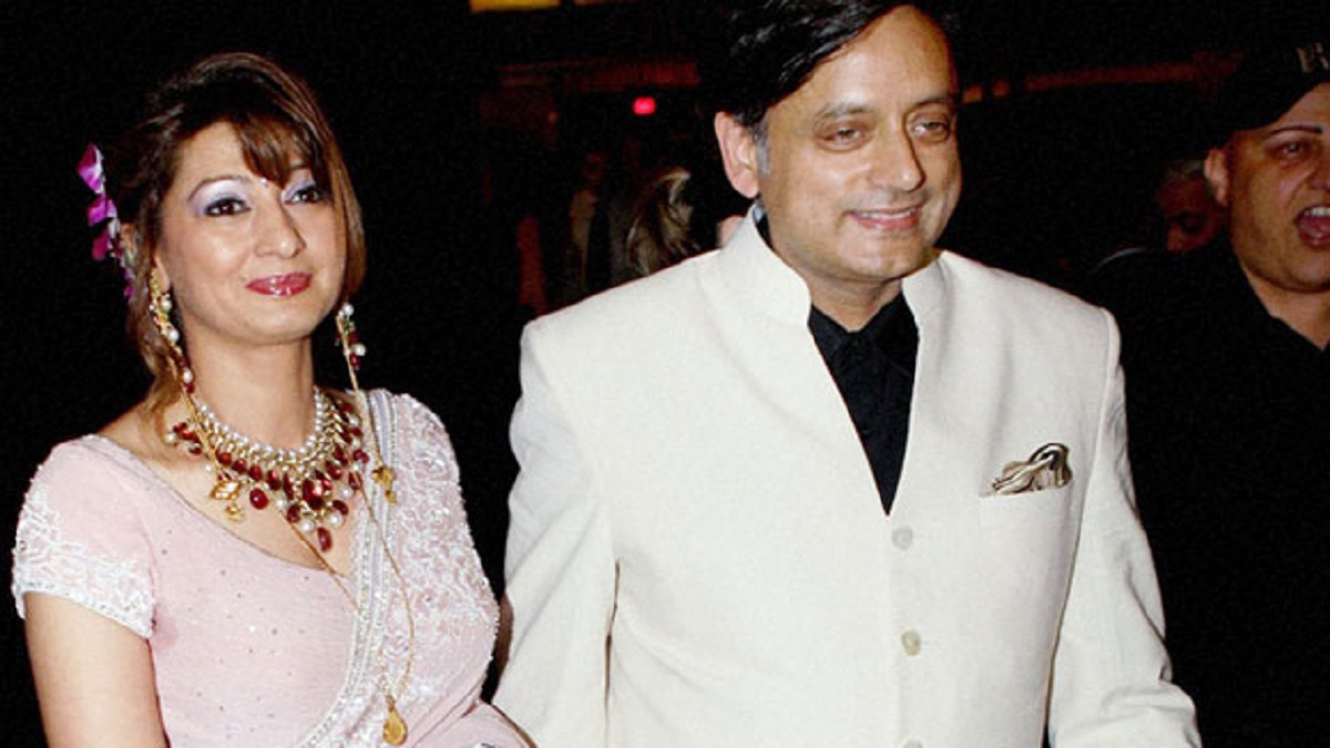 Sunanda Pushkar death case: Delhi Police moves HC against Tharoor's discharge