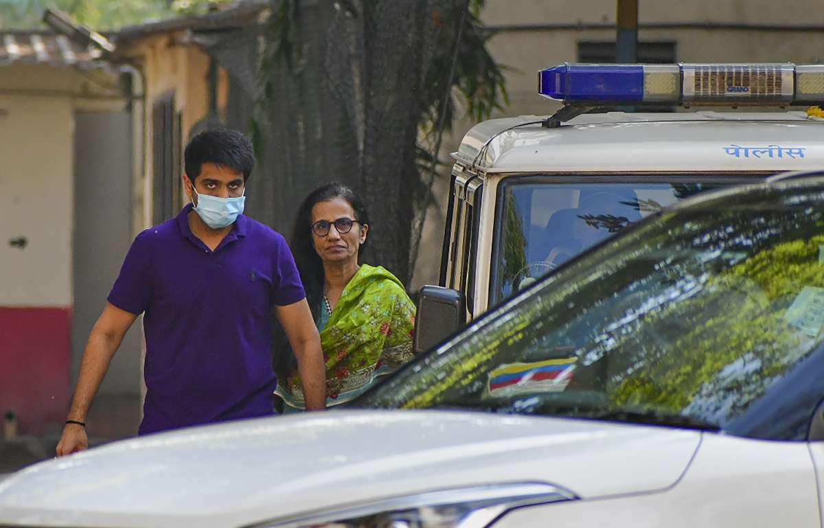 Former ICICI Bank CEO Chanda Kochhar, Her Husband Deepak Kochhar ...