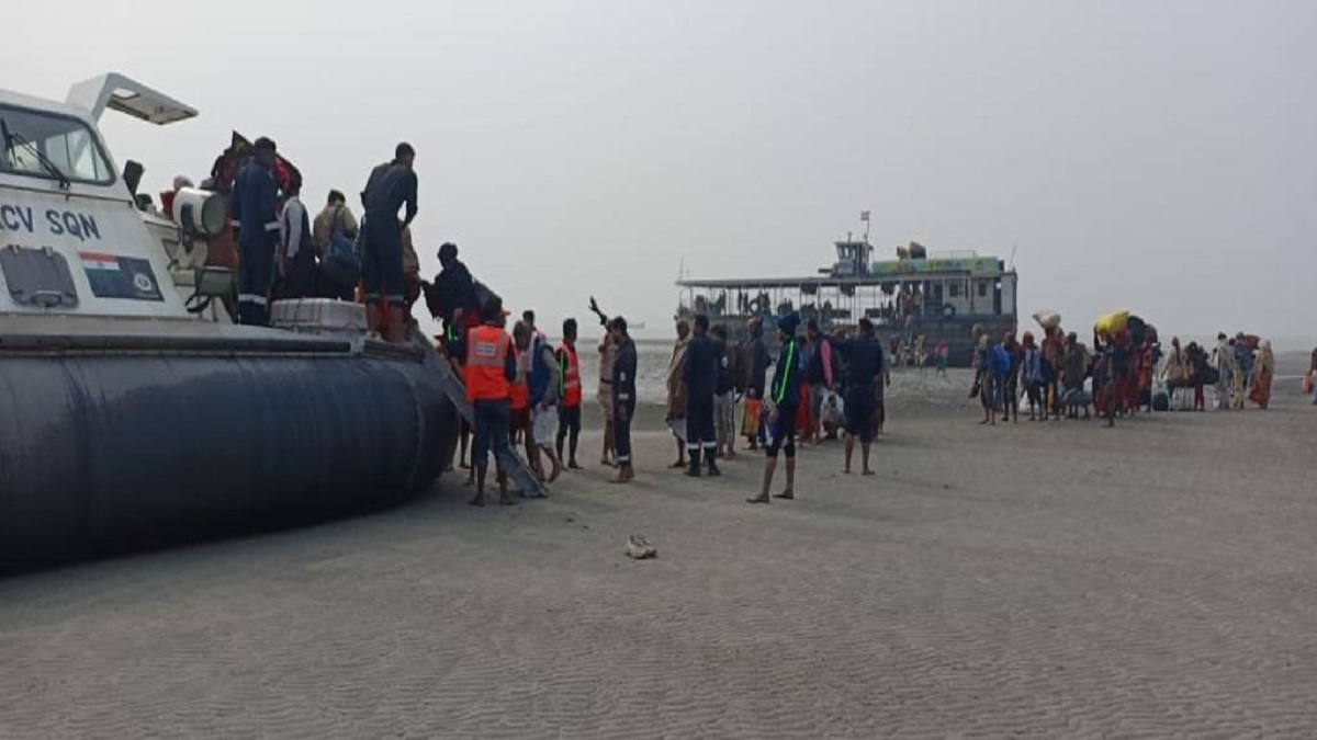 Indian Coast Guard evacuates 511 stranded pilgrims off Kakdwip in West Bengal