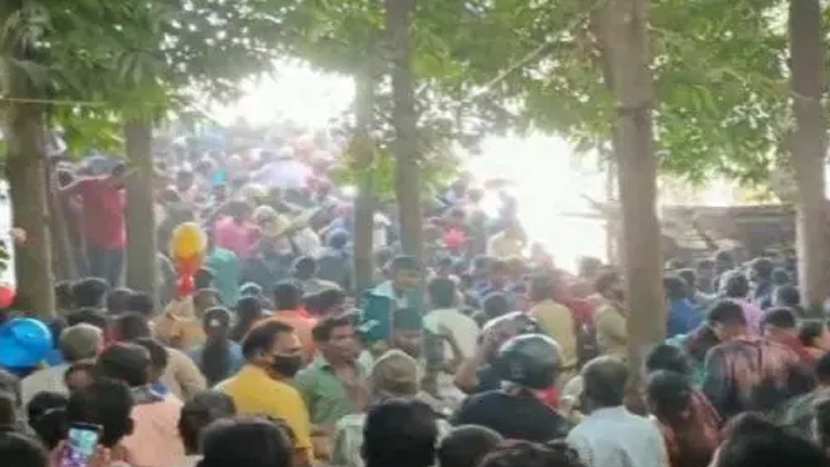 Cuttack: One killed, over dozen critically injured following stampede at Odisha's Badamba-Gopinathpur T-bridge