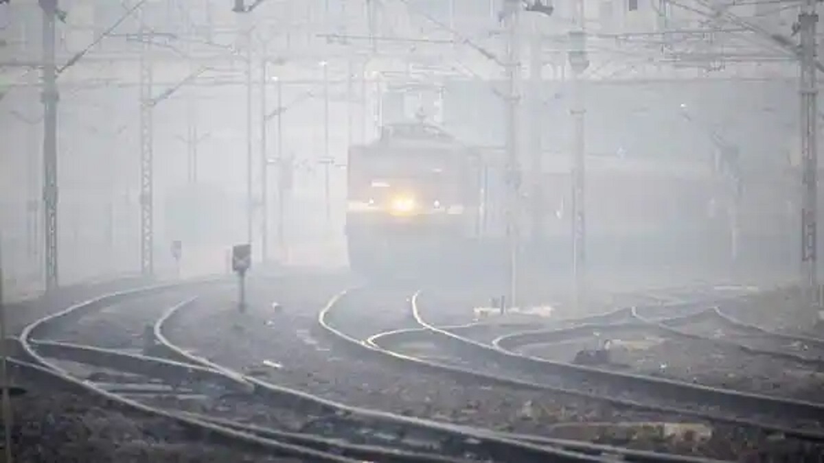Kereta Api India: Kabut tebal mempengaruhi lebih dari 480 kereta;  Periksa daftar lengkap