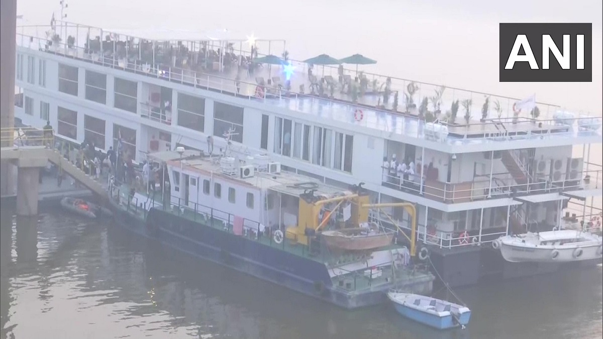 Ganga Vilas luxury cruise reaches Varanasi; set to cover 5 states, 50 tourist spots in 51 days