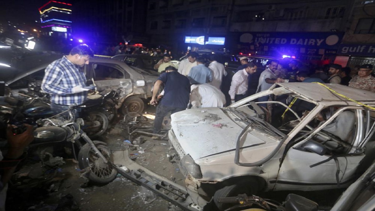 Pakistan: Terrorists attack police chief’s office in Karachi city