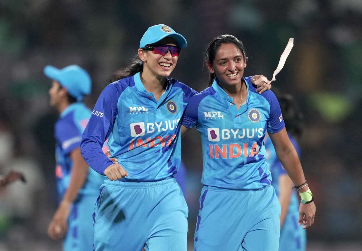 Women's T20 World Cup: Led by Smriti Mandhana, Harmanpreet's team enter semifinals after beating Ireland