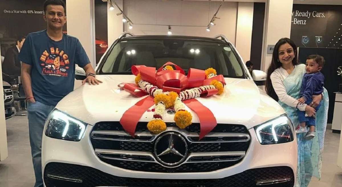 'MBA Chai Wala' Prafull Billore buys Mercedes worth Rs 90 lakh. See viral post