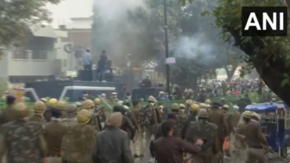 Panchkula: Haryana govt employees protest outside CM house demanding restoration of Old Pension Scheme I WATCH