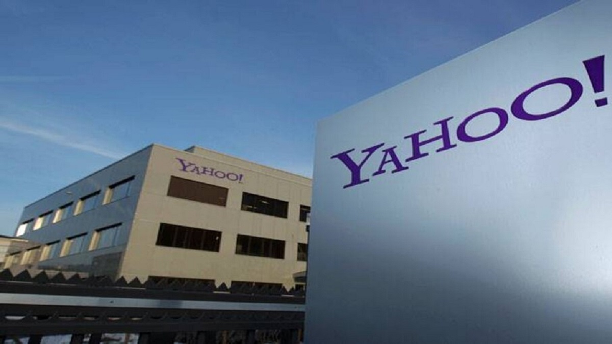 Yahoo to lay off 1,600 employees, CEO Jim Lanzone beneficial for