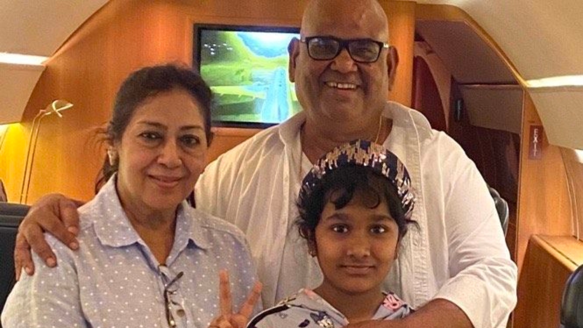 Satish Kaushik's 10-year old daughter Vanshika shares a heartwarming picture with him