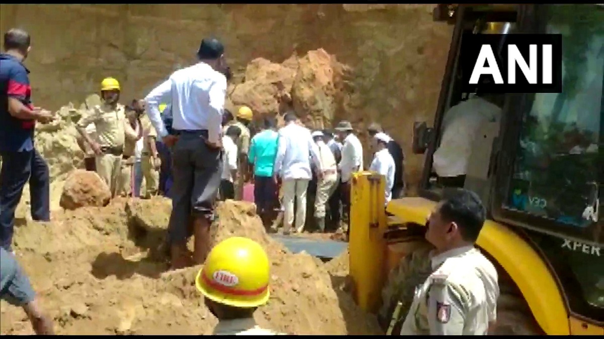 Karnataka: Several labourers feared to be trapped in Dakshina Kannada district; rescue ops underway