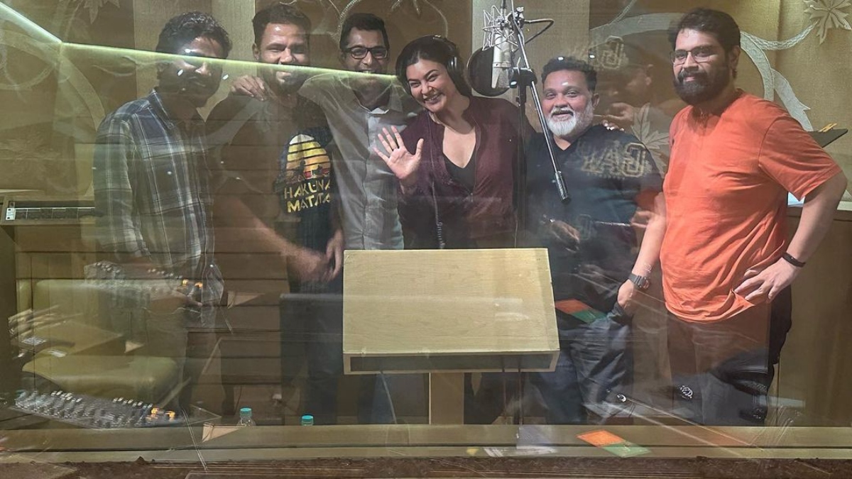 Sushmita Sen wraps up Taali dubbing after recovering from heart attack; shares happy photos