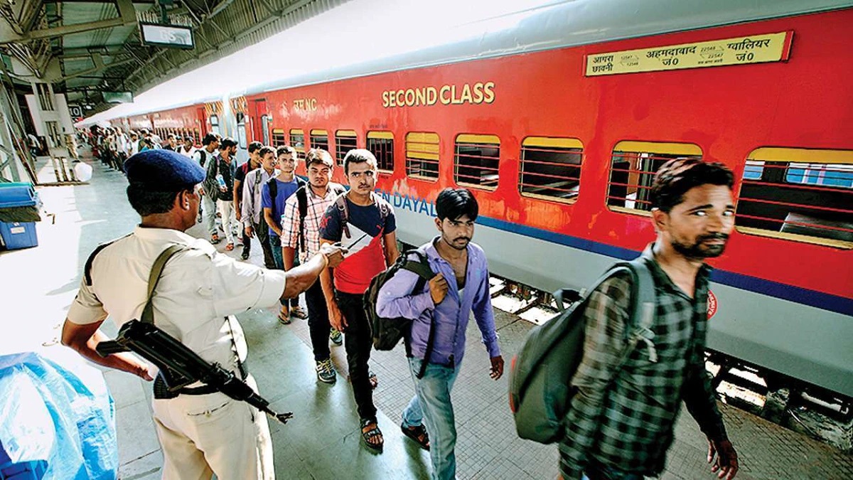 Holi 2023: Railways to run 491 trips of 196 special trains during festival