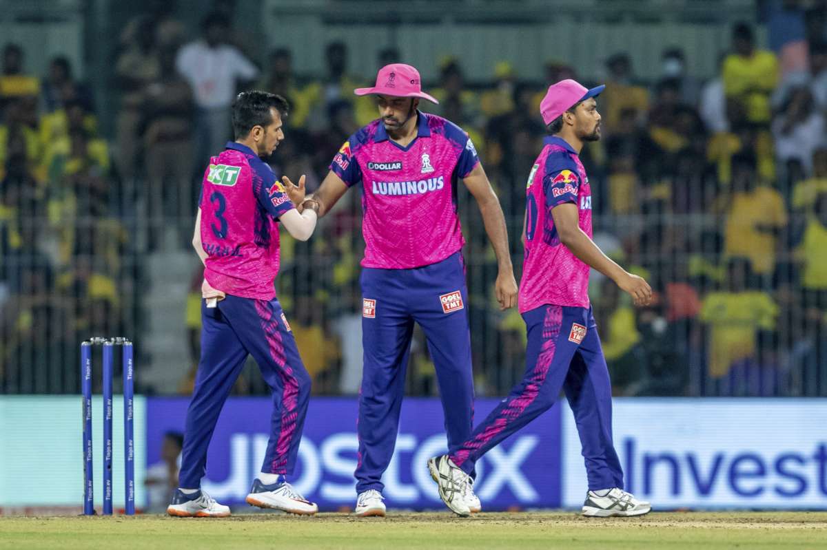 Csk Vs Rr Chennai Super Kings Suffer Loss To Rajasthan Royals In Nail Biting Thriller India Tv 