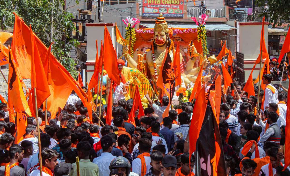 Delhi: Hanuman Jayanti Shobha Yatra concludes after police request at Jahangirpuri area amid tight security