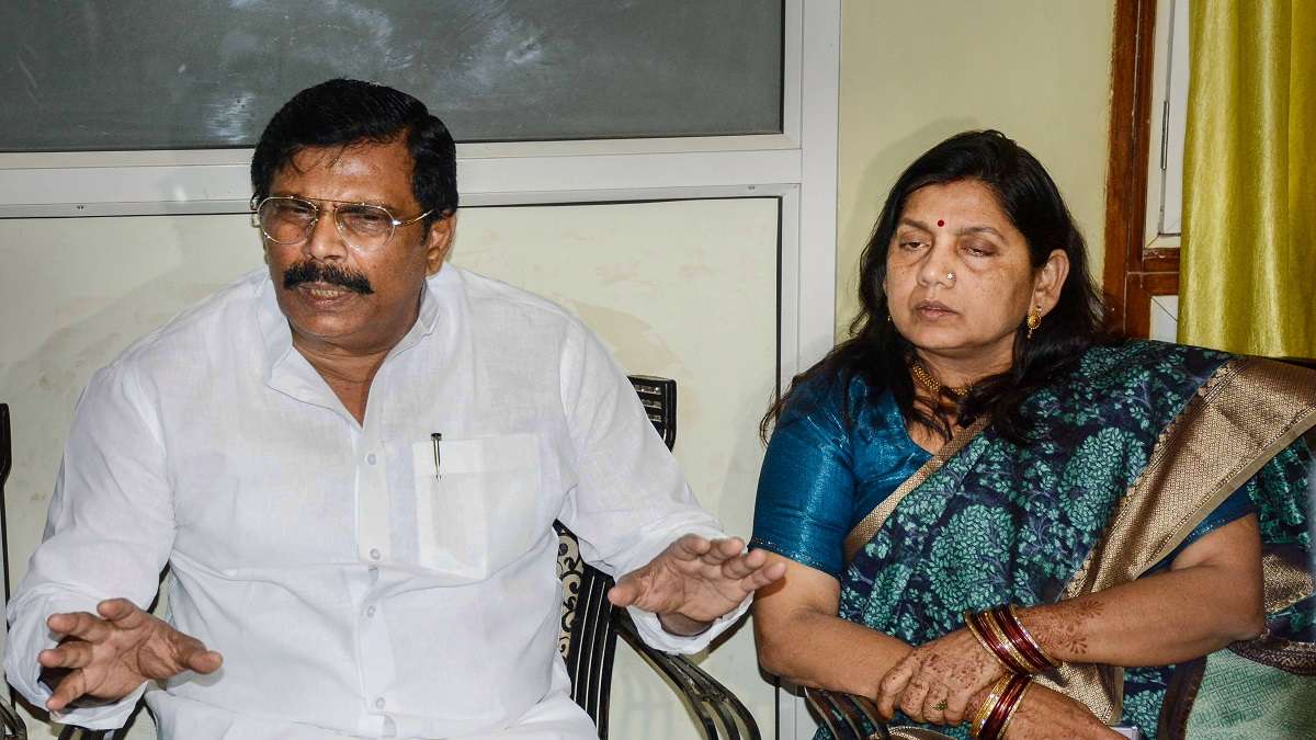 Amid uproar over his release from jail, Anand Mohan's family says, 'we want to meet slain IAS' wife'