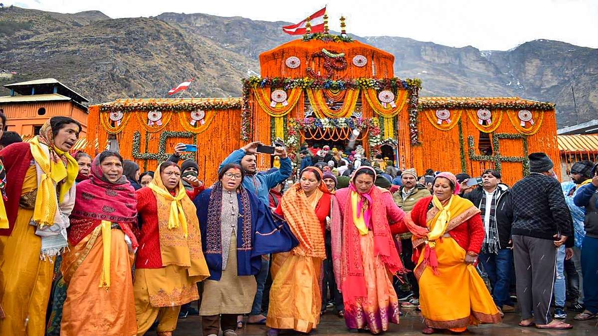 Char Dham Yatra 2023 Portals of 'Badrinath Temple' open for devotees