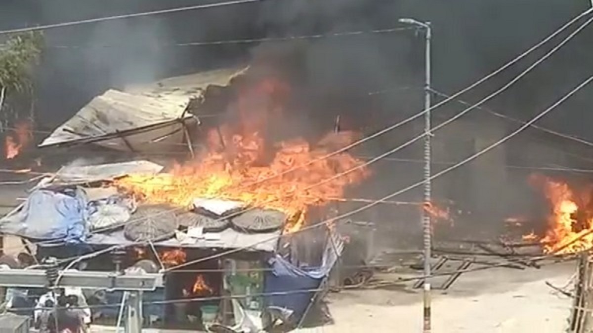 Bihar: Massive fire sweeps through vegetable market in Bodh Gaya, over 100 shops gutted