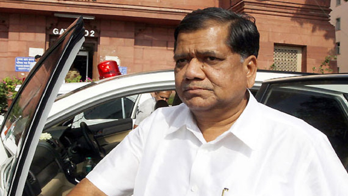 Karnataka elections: Day after BJP's first list, Jagadish Shettar meets Nadda, expresses wish to contest polls