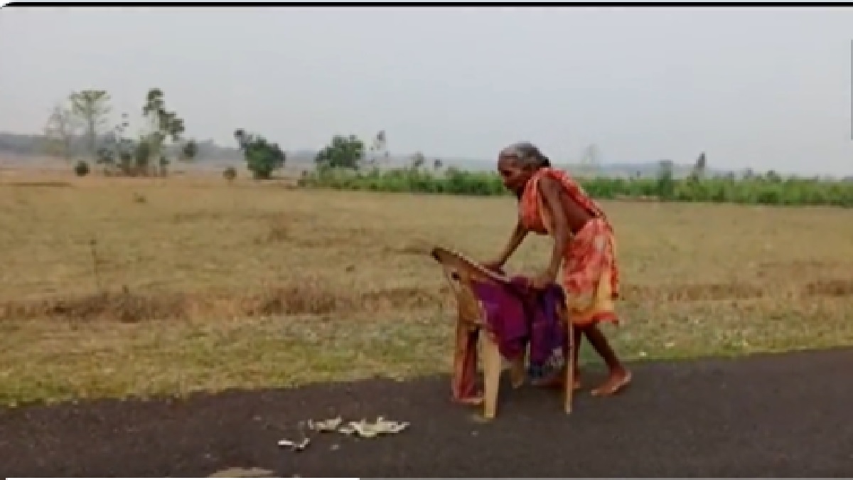 Old Woman Forced To Walk Barefoot For Kms To Collect Pension Sbi Reacts After Fm Sitharamans 2805