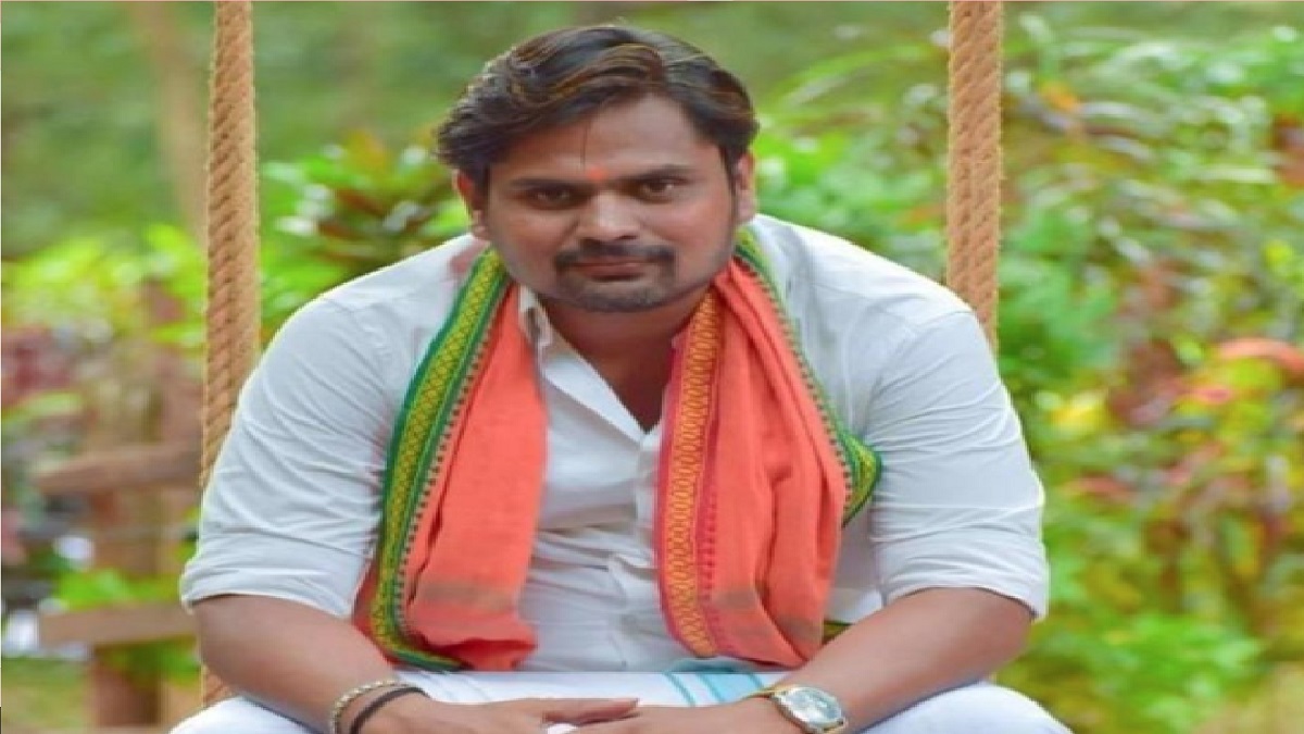 Karnataka: BJP Yuva Morcha leader Praveen Kammar stabbed to death in Hubbali; 3 detained