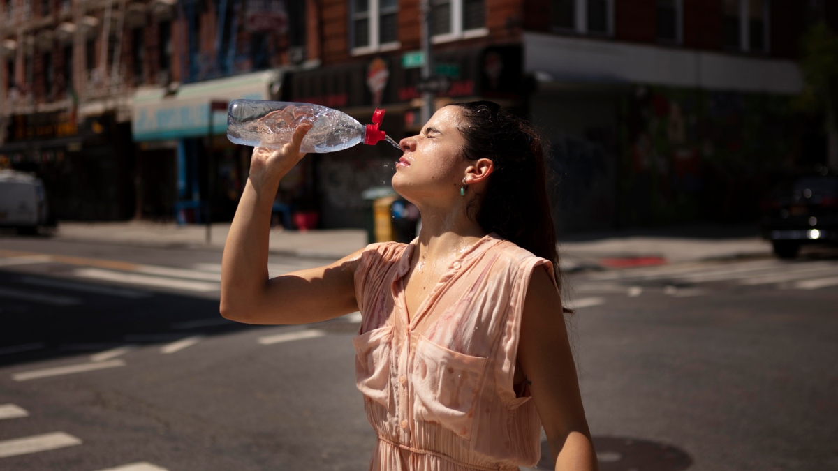 Summer safety: Tips to keep yourself hydrated amid heatwave spell