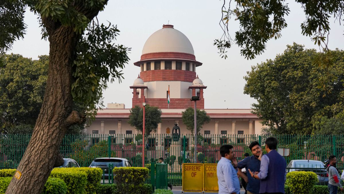 Sc Dismisses Two Pleas Challenging Delhi Hc Verdict Upholding Centres