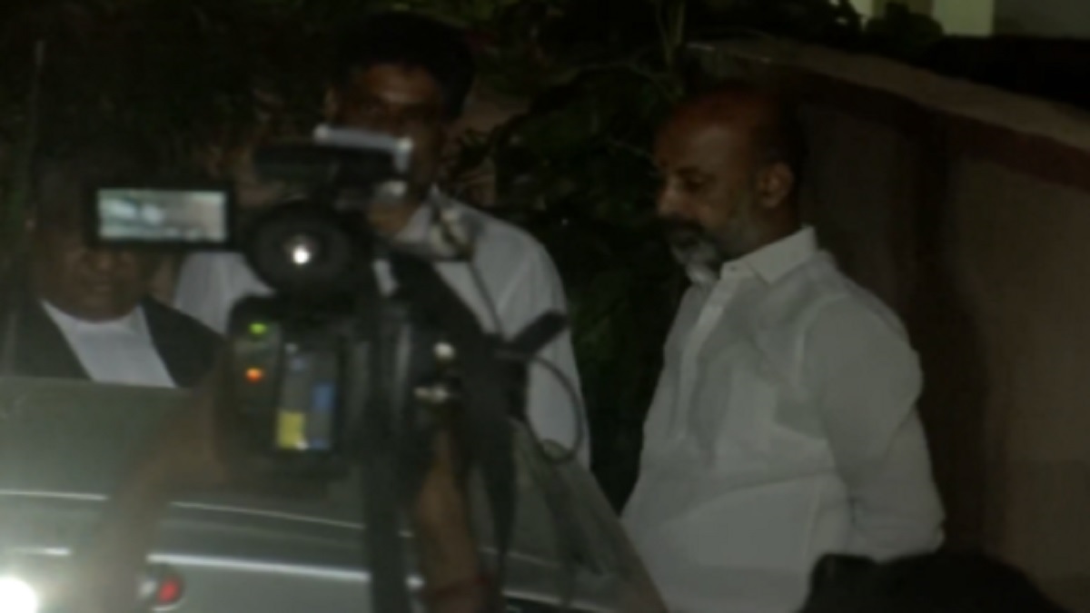 Telangana SSC paper leak case BJP chief Bandi Sanjay sent to 14 day judicial custody shifted to Karimnagar jail – India TV