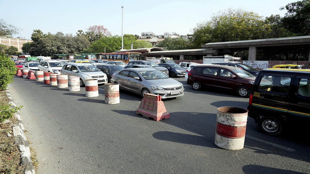 Delhi Traffic Police issues advisory for IIT Delhi to Nehru Place carriageway | READ DETAILS