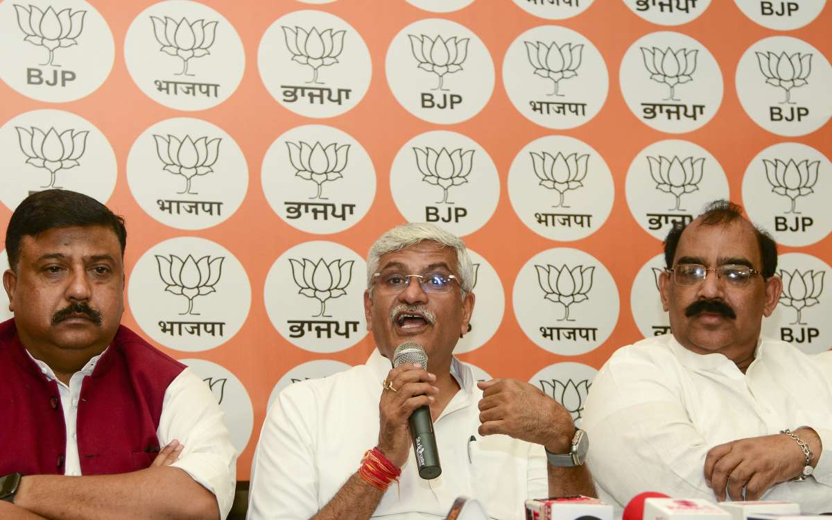 'Saas-bahu': Rajasthan BJP leader Gajendra Singh Shekhawat mocks Congress over ongoing Pilot-Gehlot tussle