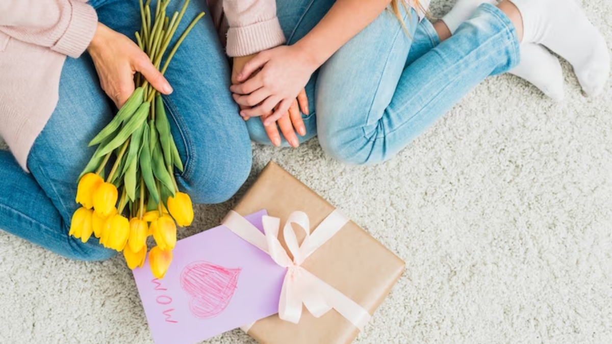 Mother's Day 2023: Give these 5 gifts to your Mom and bring a smile to her face