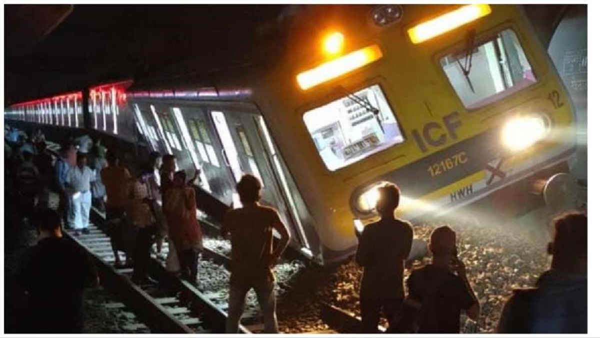 West Bengal: Barddhaman-Bandel local train derails near Saktigarh Station; rail traffic disrupted