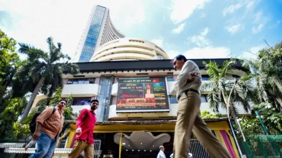 Stock markets fall in early trade on weak global trends; rupee rises 8 paise against dollar