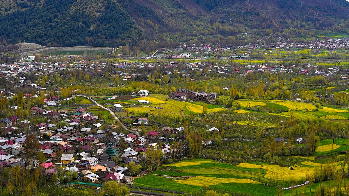 G20 meet in J&K: 'No better place than Kashmir to shoot movies,' Govt extends full support to filmmakers