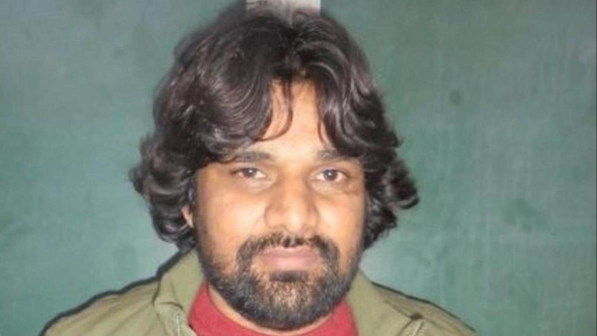 Gangster Tillu Tajpuriya, accused in Delhi Court firing, killed by rival gang in Tihar jail I DETAILS