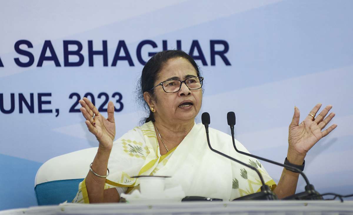 West Bengal panchayat polls: Nomination process 'peaceful', asserts Mamata after three died in clashes