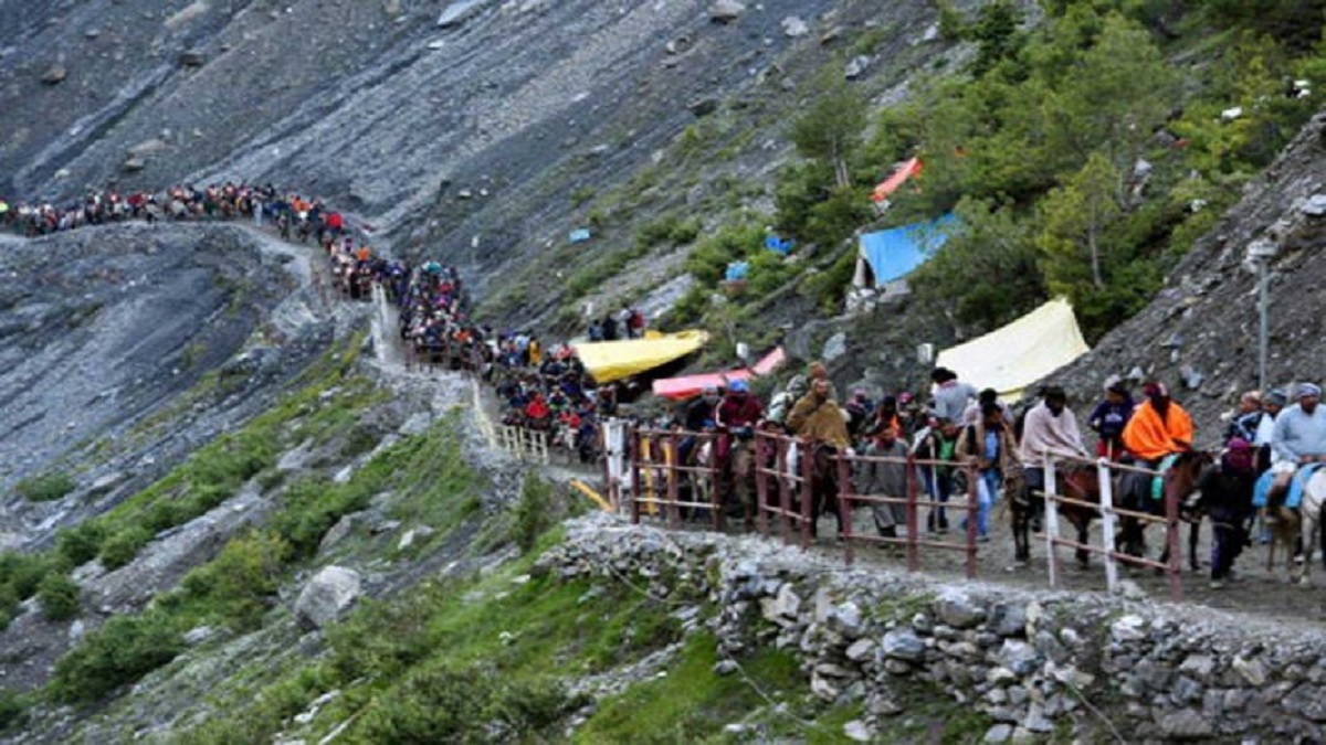 Amarnath Yatra 2023: Permits of over 400 pilgrims found fake; cases registered and probe launched