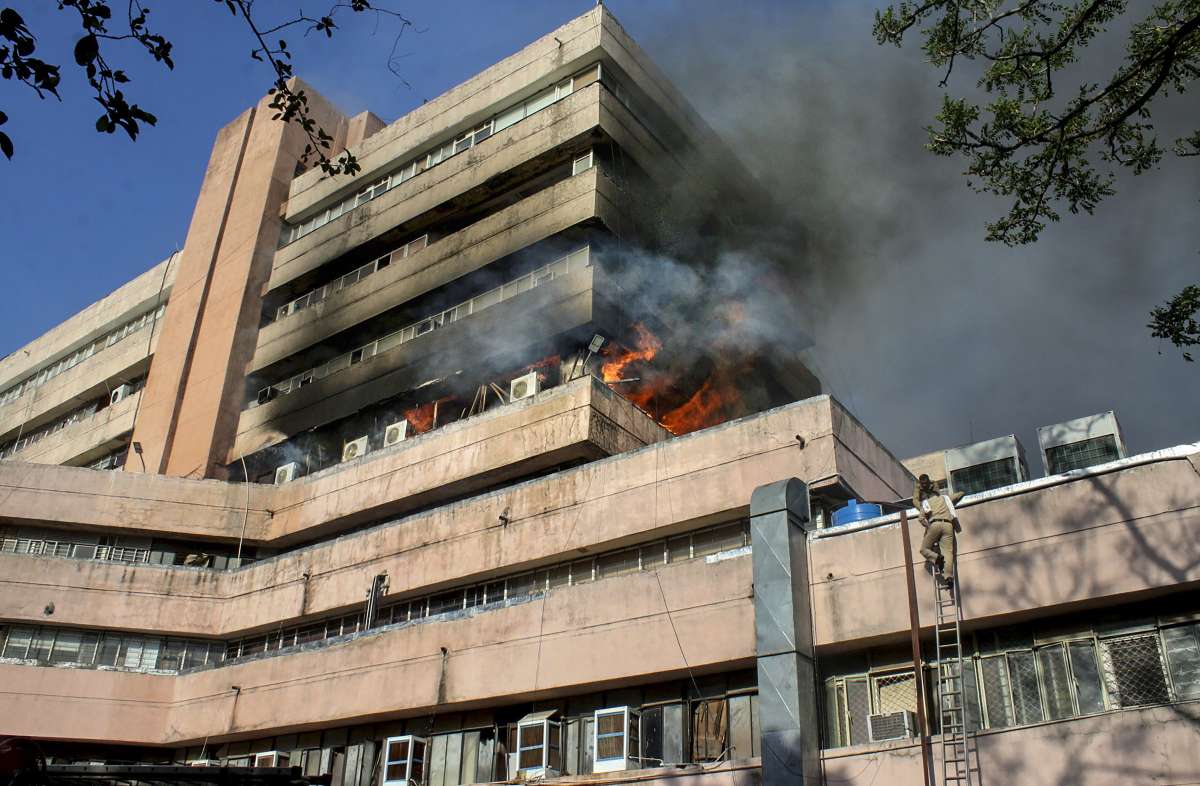 Bhopal: 'Satpura Bhawan' fire doused off after several hours of operation by CISF, Army | VIDEO